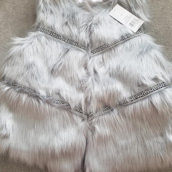 new directions Jackets & Coats Nwt New Directions Sleek Faux Fur Vestsilvermed Poshmark